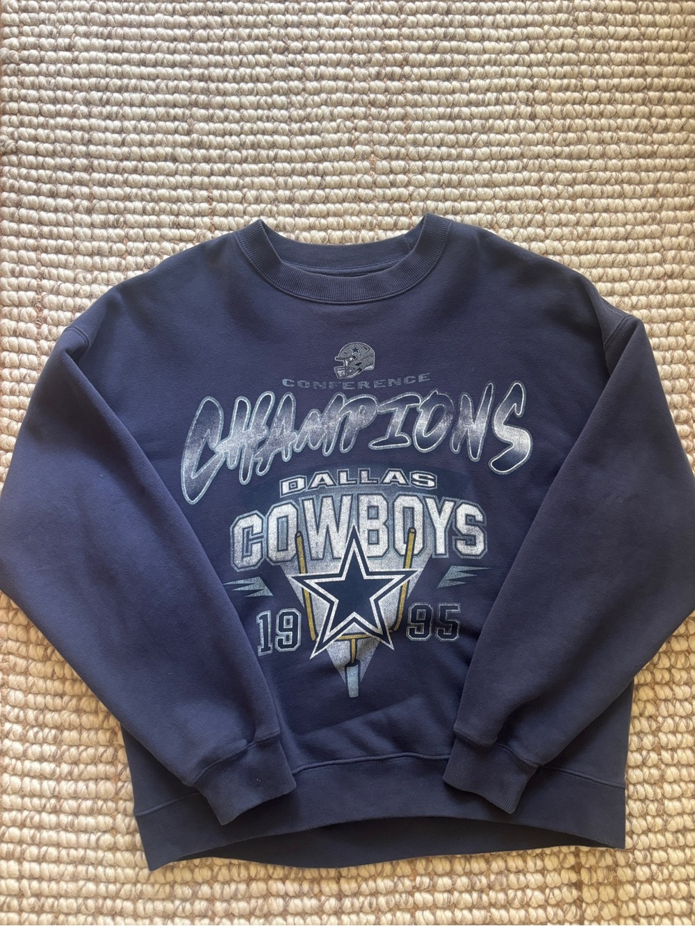 Abercrombie & Fitch Dallas Cowboys Navy crewneck